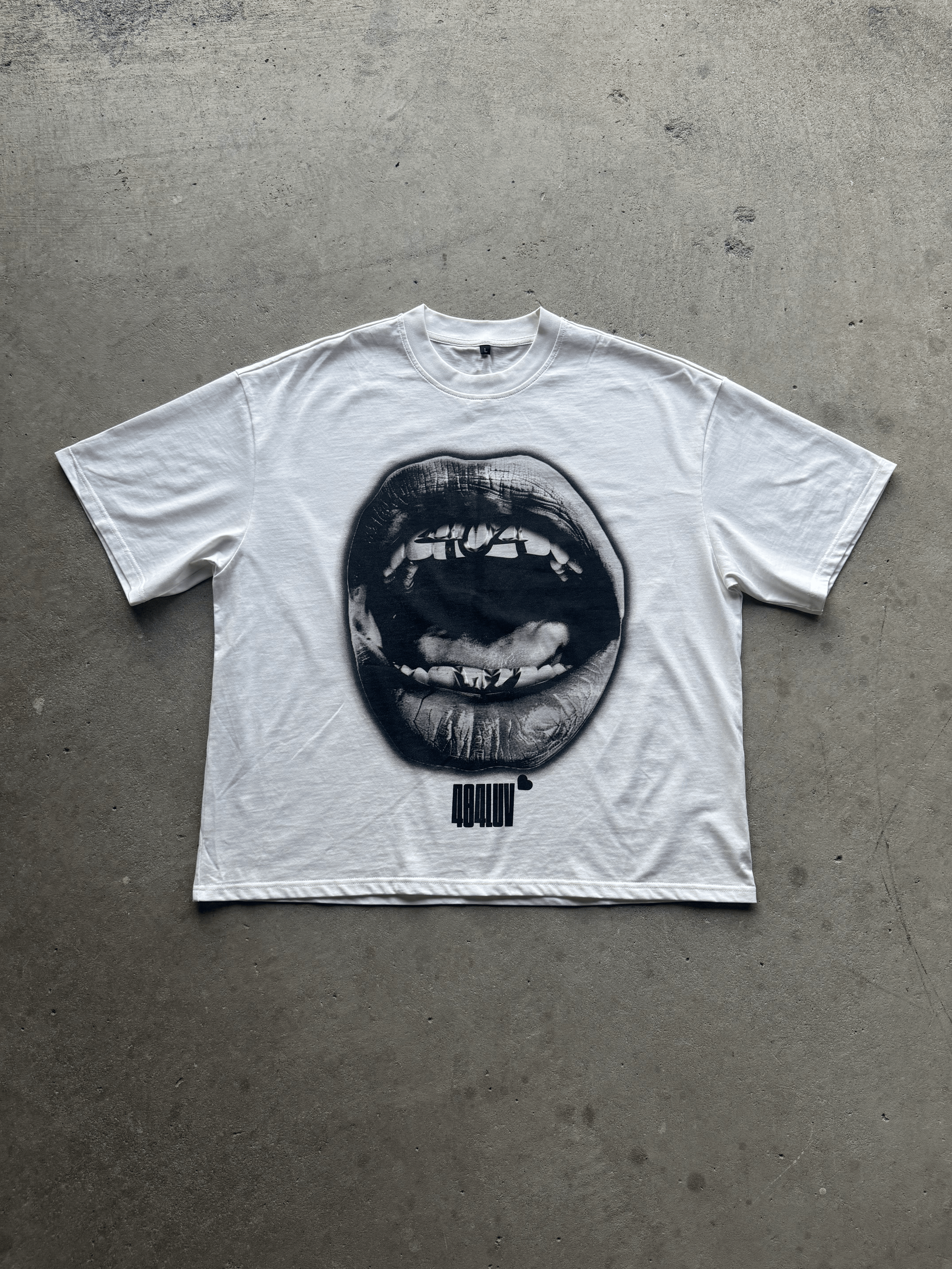 404Luv LUV Kiss T Shirt